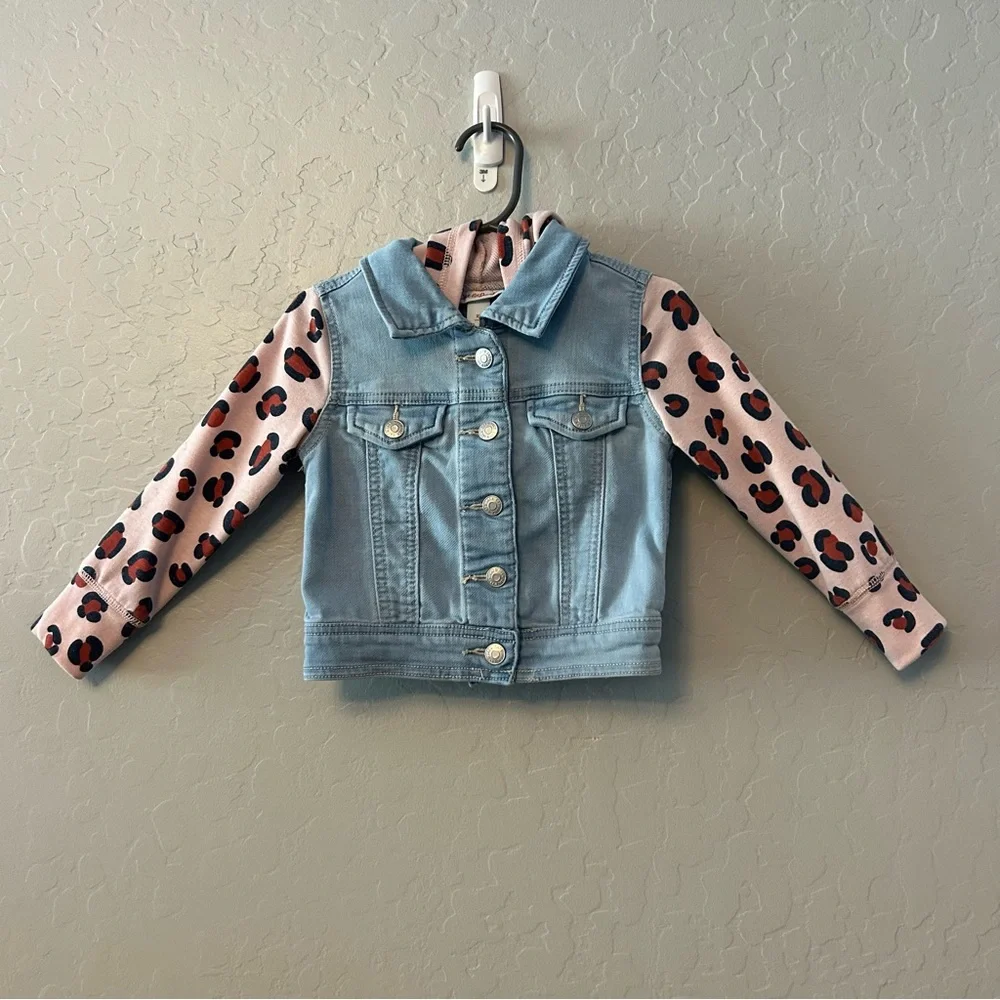 Cat & Jack denim and pink leopard print hooded jacket size 2T
